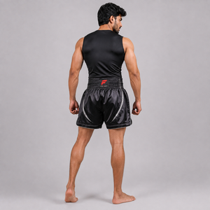 Pantalones cortos de Muay Thai de primera calidad diseñados con tela ligera, transpirable y cómoda, y movimiento sin restricciones para cada sesión de entrenamiento. - Product Image 2