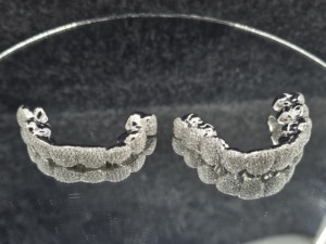 Grillz de Moissanita Personalizados, Dientes de Plata Sólida S925, Oro de 10K, Joyería Hip Hop Iced Out para Compromiso y Boda, para Hombres y Mujeres - Product Image 4