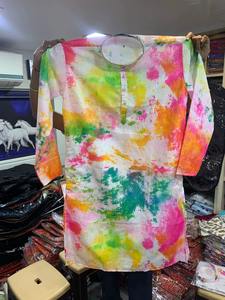 Kurta Estampada para Hombre, de Calidad de Exportación, Elegante, Especial para Holi, Colores Vibrantes, Manga Larga, Mezcla de Algodón, Ropa Festiva, Disponible para la Venta - Product Image 2