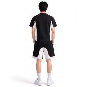 Conjunto Deportivo Casual para Hombre, Personalizado OEM, Transpirable, con Bloques de Color, Camiseta y Pantalones Cortos, Poliéster/Algodón, Secado Rápido, Corte Regular, 220GSM - Product Image 2