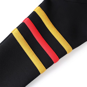 Cardigan en molleton noir avec logos personnalisés, patch en chenille, logo grec, style universitaire et collégial, vêtements décontractés - Product Image 6