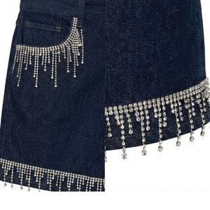 Fábrica de Shorts de Mezclilla con Cristales Personalizados, con Mano de Obra Experta, Maquinaria Avanzada y Producción Integrada para Pedidos Globales - Product Image 3