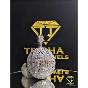 Colgante de Globo Premium Personalizado Totalmente Cubierto de Diamantes VVS Moissanite, Plata de Ley 925, Joyería Hip Hop de Trisha Jewels - Product Image 2