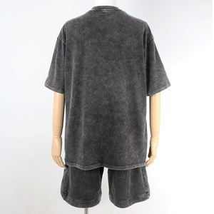 Conjunto de Camiseta y Pantalones Cortos Personalizados de Alta Calidad, Estilo Urbano Vintage, Lavado Ácido, Efecto Desteñido por el Sol, Corte Holgado y Extra Grande para Hombre - Product Image 4