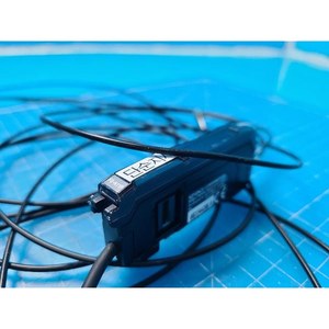 เครื่องขยายสัญญาณเซ็นเซอร์ไฟเบอร์ออปติก KEYENCE FS-N12P ใช้ได้โดยไม่ต้องดัดแปลง เป็นอะไหล่อุปกรณ์เซมิคอนดักเตอร์รุ่นเก่า - Product Image 2