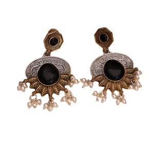 Pendientes étnicos de latón plateado oxidado con engaste de bisel para mujer, ideales para fiestas, venta al por mayor - Product Image 3