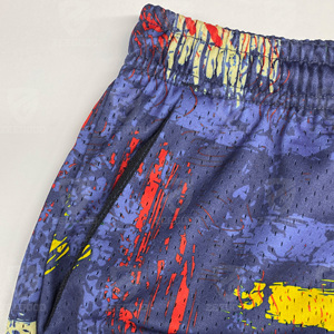 Shorts de basket-ball unisexes personnalisés en maille 100% polyester entièrement sublimés, shorts en maille double couche avec poches - Product Image 6