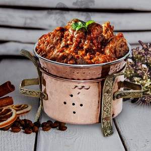 Plat à chafing rond de luxe en cuivre avec design décoratif et poignées en laiton pour la restauration de mariage, les restaurants, les buffets d'hôtel - Product Image 1