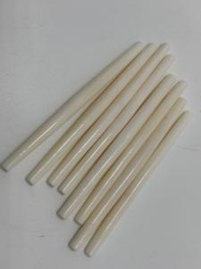 Cuentas de hueso de 1 pulgada con un diseño alargado tradicional, ideales para la fabricación de joyas, accesorios para el cabello, manualidades y decoración. - Product Image 3