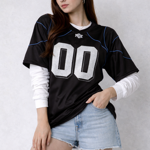Maillot de football américain de luxe personnalisé en maille noire pour femme, style streetwear, avec passepoil réfléchissant, en polyester, col en V, fabrication OEM en gros, USA - Product Image 6
