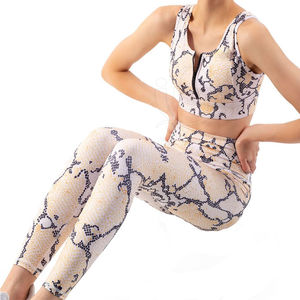Fournisseur en gros de leggings de yoga sexy de haute qualité, unis, à sublimation, avec logo personnalisé, taille haute, grandes tailles, pour professionnels B2B - Product Image 5