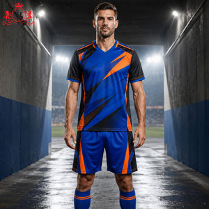 ชุดเสื้อฟุตบอลสีน้ำเงินส้มดำแบบซับลิเมชั่นพร้อมกางเกงขาสั้น ชุดยูนิฟอร์มฟุตบอลสำหรับผู้ใหญ่ ผ้าโพลีเอสเตอร์ระบายอากาศ ตรวจจับรอยขาดด้วยเข็ม - Product Image 4