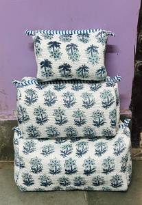 กระเป๋าเครื่องสำอางผ้าฝ้ายลายดอกไม้สีชมพู กระเป๋าใส่อุปกรณ์อาบน้ำ ซิป กระเป๋าใส่เครื่องสำอางแบบพกพา ลายปักน่ารัก ความจุขนาดกลาง - Product Image 2