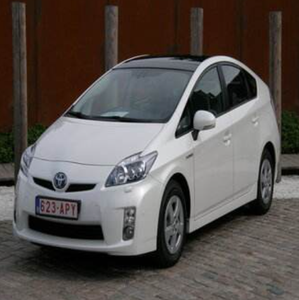 รถยนต์เบนซินมือสองสภาพดี ปี 2026 Prius 1.8L รุ่นมาตรฐาน เกียร์ E-CVT 5 ที่นั่ง ขับเคลื่อนล้อหน้า แบบแฮทช์แบ็ก - Product Image 4