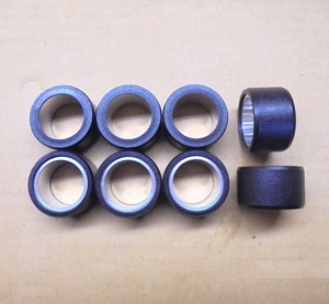 Juego de Rodillos de Peso OEM Bando para SYM Maxsym GT 400 Euro5, Cruisym 400, 22121-L5B-000-A 22121-L5B-000-A1 (8 piezas/juego, 30x18-11g) - Product Image 1