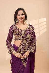 Sari élégant en faux georgette prêt-à-porter avec chemisier richement brodé – Spécial Fêtes et Mariages - Product Image 2