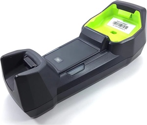 Lecteur de codes-barres sans fil industriel ultra-robuste Zebra DS3678-SR avec station d'accueil pour connectivité USB série, garantie 1 an - Product Image 2