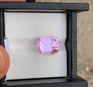 Pierre précieuse de kunzite rose clair naturelle, taille coussin, qualité excellente, rare, pour pendentif et bijoux - Product Image 3