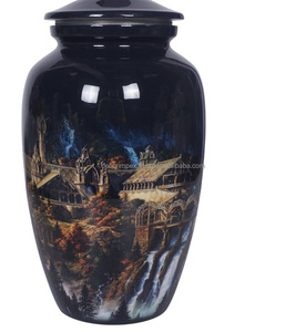 Urna Funeraria Moderna de Latón 100% Hecha a Mano, Función de Florero de Mesa para Cenizas de Adultos, Uso en Nichos Funerarios y Columbarios - Product Image 2
