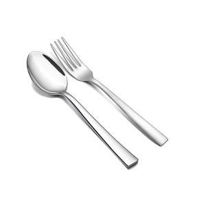 Diseñado para equilibrar durabilidad y elegancia, el juego de cubiertos con acabado mate eleva cada comida con una experiencia culinaria refinada. - Product Image 3