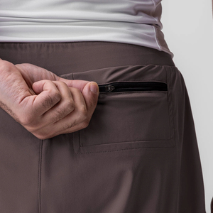 Shorts de sport taille haute pour homme, couleur unie, séchage rapide, taille élastique, avec empiècements - Product Image 6