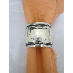 Pairs of 4 Leaf Design Silver Color Napkin Ring for Wedding Event <b>Party</b> <b>Table</b> Decor Metal Napkin Ring at Good Price - Product Image 4