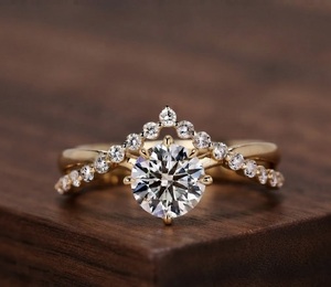 Anillo de Compromiso de Diamantes Redondos de 3.28CT en Oro Amarillo de 14K, Joyería Fina para Mujer, Regalo para Esposa, Anillo de Banda Trenzada Redonda, Anillos de Aniversario - Product Image 1