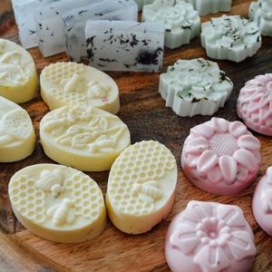 สบู่สมุนไพร ราคาถูก คุณภาพสูง รับผลิตแบรนด์ส่วนตัว สนับสนุนการส่งออกเวียดนาม - Product Image 6