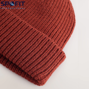 Gorro de punto cálido de invierno al por mayor, gorro escolar personalizado con estampado a la moda para hombre y mujer, gorros de Jacquard de diseño personalizado - Product Image 2