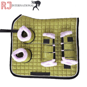 Ensemble de tapis de selle équestre arc-en-ciel scintillant en coton et polyester pour l'équitation, le dressage et le saut d'obstacles avec protège-étriers - Product Image 4