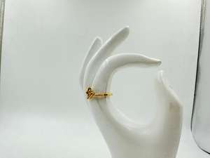 Elegante anillo hecho a mano chapado en oro real sobre latón macizo, hecho a mano éticamente por artesanos expertos - Product Image 2