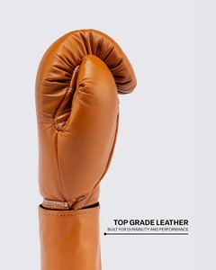 Dernier modèle de gants de boxe rouges personnalisés, 100% cuir véritable, gants de boxe Fly, arts martiaux, gants de kick-boxing avec sangle - Product Image 3
