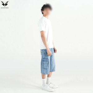 Shorts en jean oversize tendance pour hommes, coupe ample, avec logo personnalisé, en denim délavé, multi-poches, décontractés, pour l'été - Product Image 3