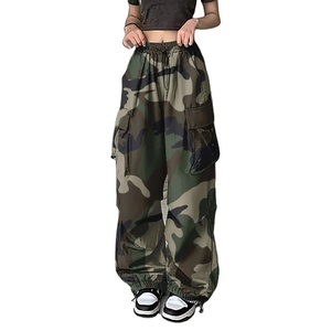 กางเกงคาร์โก้ผู้หญิงขายส่งจาก Outfitize International เอวยางยืด ใส่สบาย สไตล์ลำลอง สตรีทแวร์ รับสกรีนโลโก้ จำนวนมาก - Product Image 1