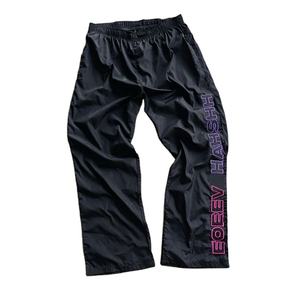 Pantalones cortavientos holgados de nailon para hombre personalizados, pantalones transpirables de gran tamaño, bordado 3D personalizado, lona antiarrugas, Jogger apilado - Product Image 1