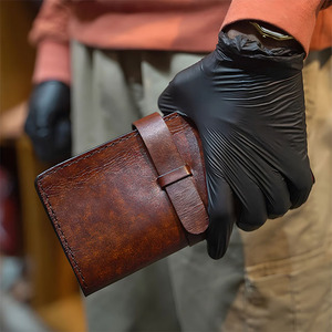 Portefeuille long élégant pour homme en cuir véritable, organiseur de téléphone, couleur cognac, style vintage, avec poche zippée et fenêtre pour carte d'identité - Product Image 4