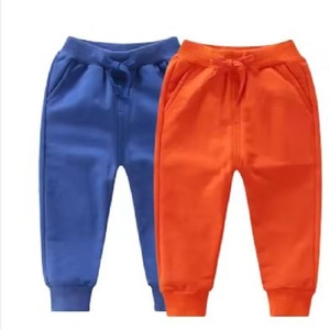 Venta al por mayor de fábrica, pantalones Capri con estampado de mariposas personalizados para bebés, ropa usada para correr del proveedor de la India a la venta - Product Image 5