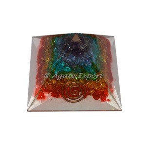 Pyramide aigue-marine sept chakra Orgone-7 Chakra Orgonite Pyramide énergie de guérison cristaux et pierres Emf Protection Pyramide - Product Image 2