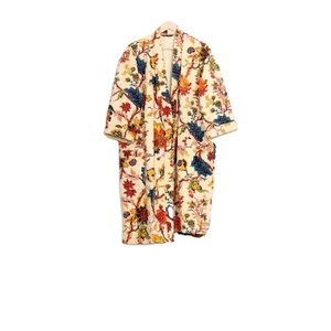 Chaqueta Kimono Kantha acolchada con flores para mujer, túnicas hechas a mano con diseño frontal abierto para verano, otoño y primavera - Product Image 1