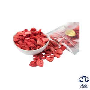 Fraises lyophilisées les plus vendues, écologiques, de haute qualité, en tranches, pour la pâtisserie, les céréales, les collations, vente en gros - Product Image 1
