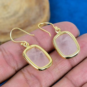 Boucles d'oreilles en quartz rose naturel en forme de coussin, faites à la main, plaqué or 18 carats sur argent sterling 925 - Product Image 4
