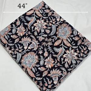 Tela de Algodón Estampada a Mano con Nudos, Diseño Floral Artesanal Tradicional, Textil para Ropa, Decoración del Hogar, Ecológico y Sostenible - Product Image 4