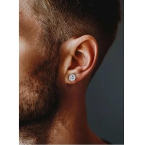 Pendientes de compromiso de moissanita de nuevo diseño, unisex, con diamantes, para fiestas de compromiso y bodas, disponibles para la venta. - Product Image 4