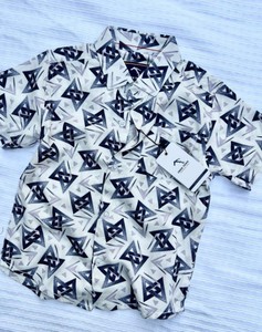 เสื้อเชิ้ตลำลองแขนสั้นพิมพ์ลายใบไม้เขตร้อนสีน้ำเงินสำหรับเด็กผู้ชาย เสื้อเชิ้ตผ้าทอทรงปกติ ปกเสื้อแบบกระดุมเดี่ยว - Product Image 4