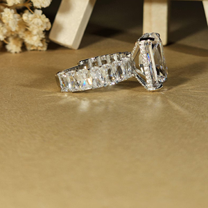 Bague en diamant de culture, coupe radiant, bague de fiançailles en or jaune 14 carats, bague de mariage, bague en diamant 8 carats - Product Image 2