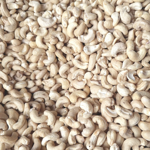 Offre Spéciale 2023 : Noix de cajou du Vietnam WW180, WW240, WW320, LP, WS – Prêtes à être expédiées - Product Image 1