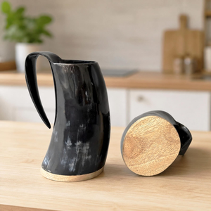 Jarra de Cerveza Artesanal de Alta Calidad FAIZA CRAFT, Estilo Religioso Vikingo con Cuerno, Tallada en India, Ecológica, para Hogar y Hotel - Product Image 3