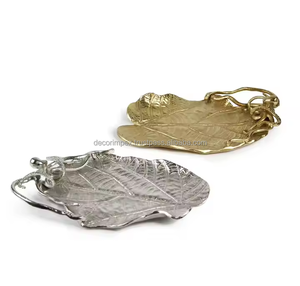 Plateau de service en aluminium de la meilleure qualité pour les fruits et les plats sucrés Finition de haute qualité faite à la main - Product Image 4