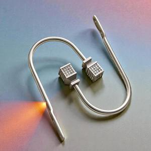 Elegante Gancho de Pared con Detalles de Cristal, Gancho Decorativo Ideal para Dormitorio, Habitación de Hotel y Organizador de Pared Interior de Lujo - Product Image 1