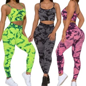 Ensemble de yoga 2 pièces : Crop top tie-dye à bretelles spaghetti et leggings taille haute longueur intégrale, extensible dans les quatre sens, en Spandex et Polyester - Product Image 1